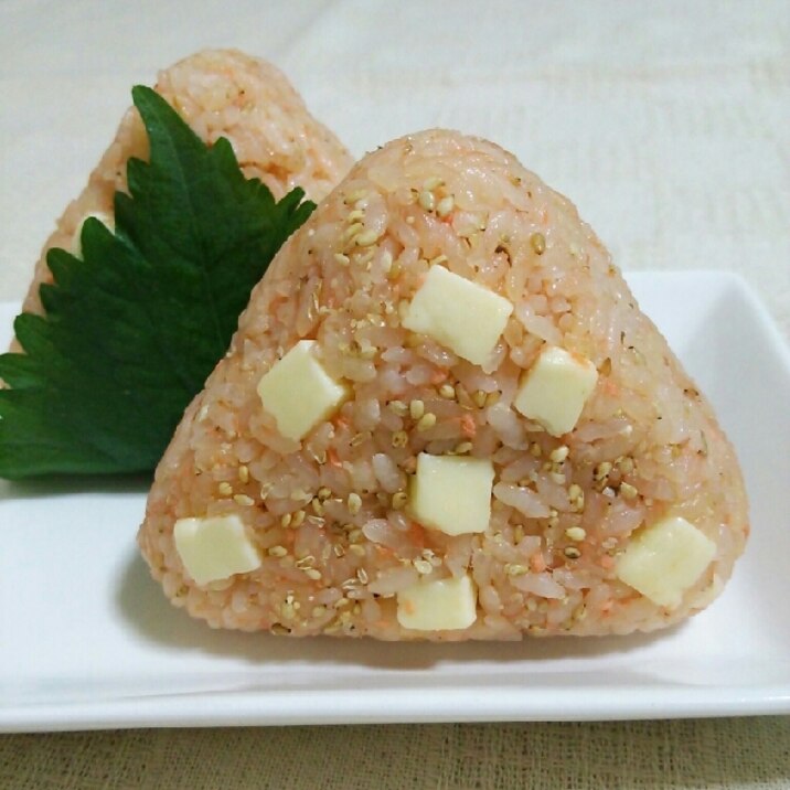 大葉が爽やか☆鮭チーズおにぎり